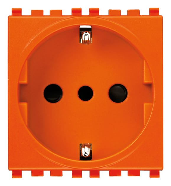 2P+E 16A P30 outlet orange