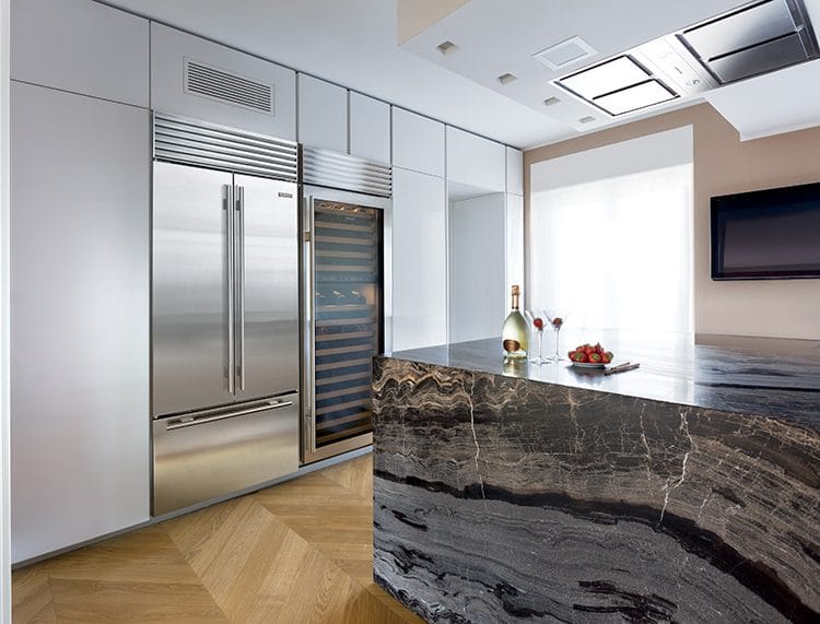 Over-And-Under Refrigerator/Freezer with French Door-ICBBI-36UFDID