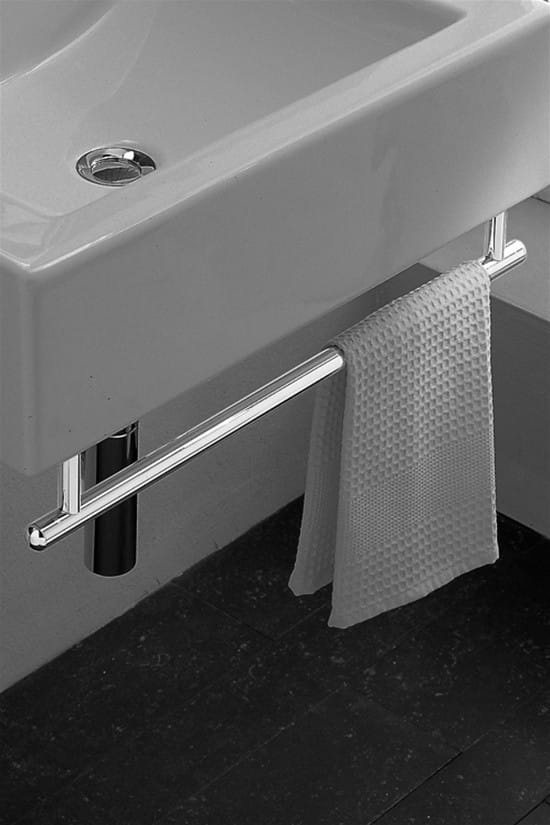 Towel bar