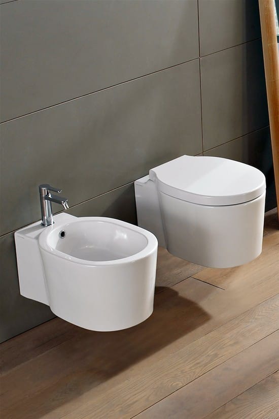 Wall-mounted bidet Bucket