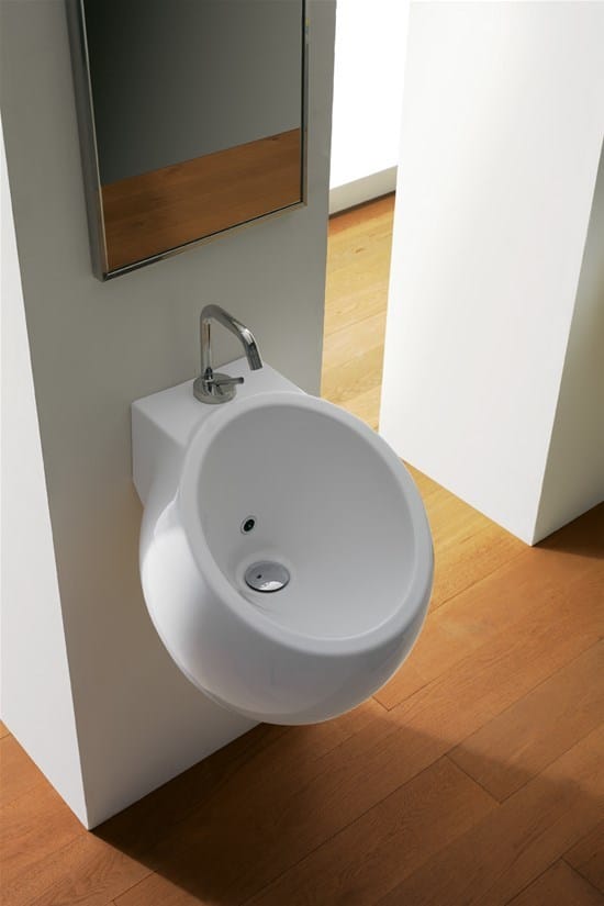 Wall-mounted washbasin Planet 45