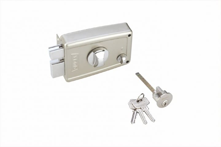 Q 210 (Dead Lock – Knob on Side – Regular Key)